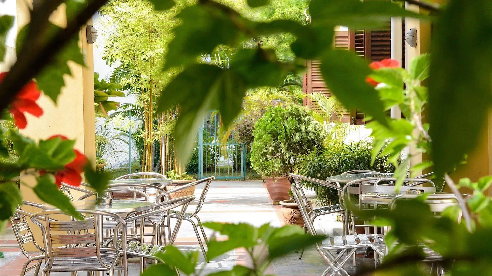 Gasthof Hutton Lodge George Town